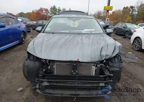 2024 Volkswagen Jetta 1.5T S z USA, uszkodzony, nr VIN 3VW5M7BU0RM096593